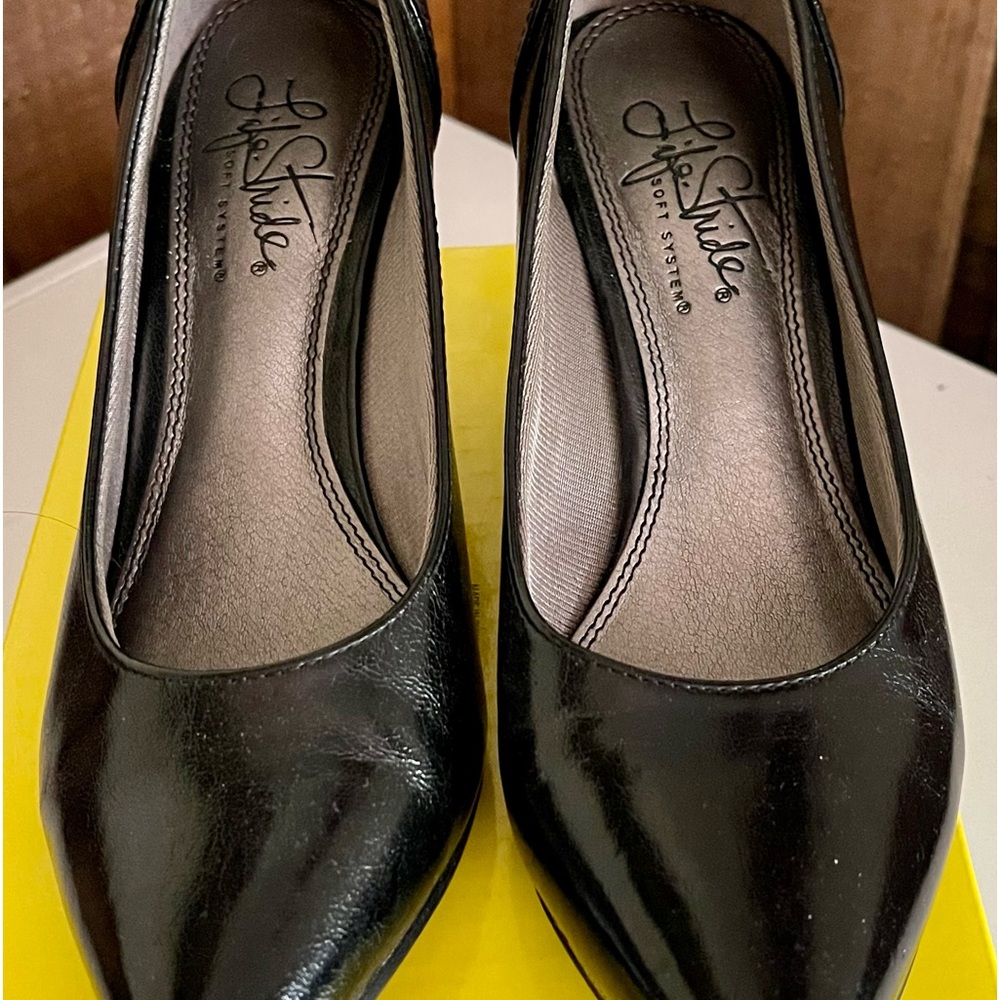 LifeStride soft system shoes size 5 1/2 M